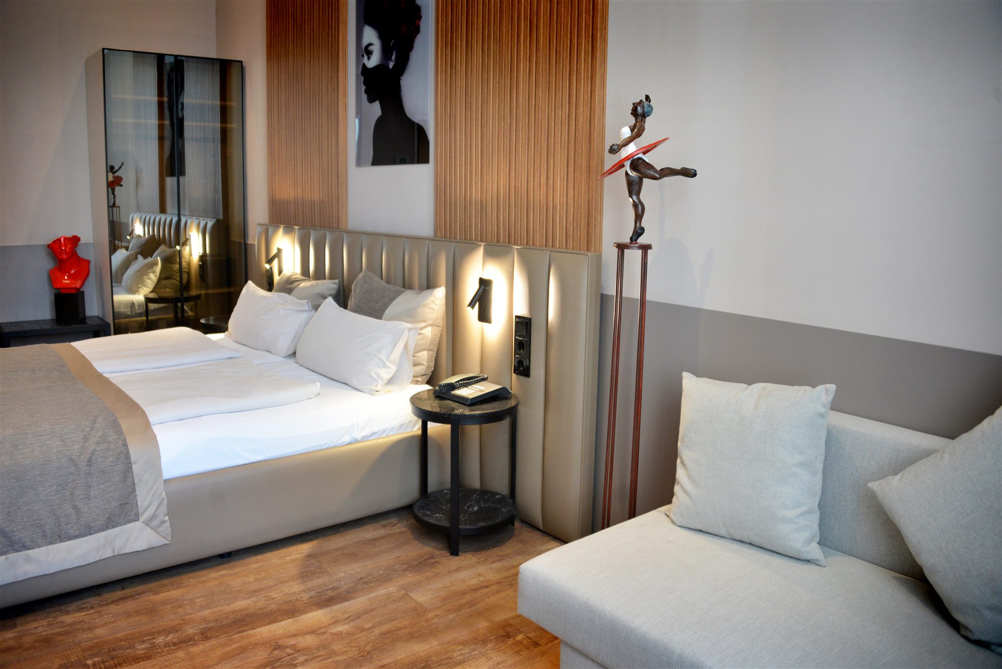 Comfort room with sofa bed